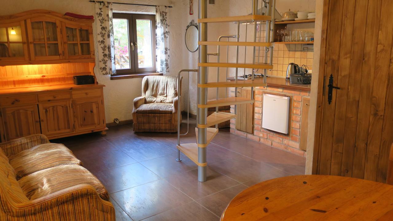 Osada Pod Czerwonym Debem - Czarny Mlyn Villa Jastrzebia Gora Bagian luar foto